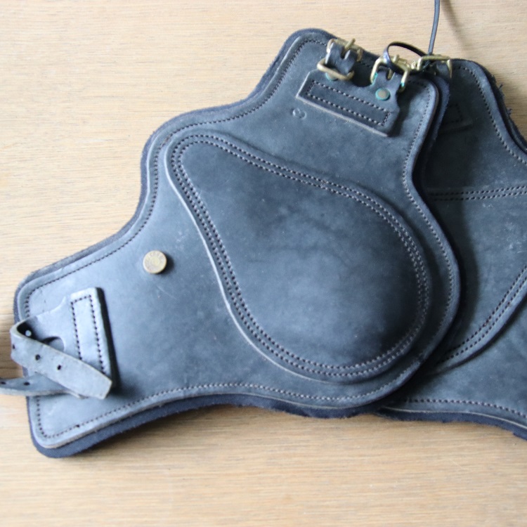 PROTEGE-BOULETS FORESTIER - BOUCLES